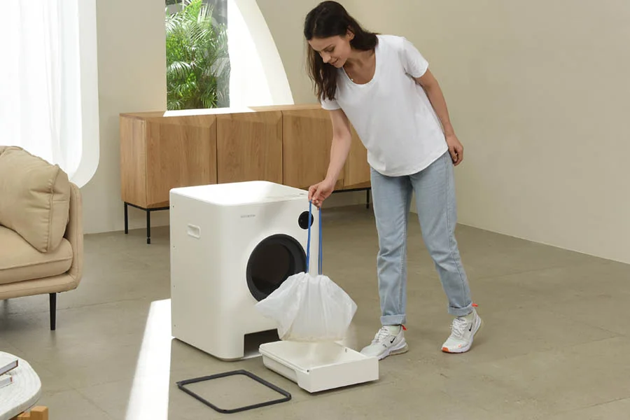 electric self cleaning litter box